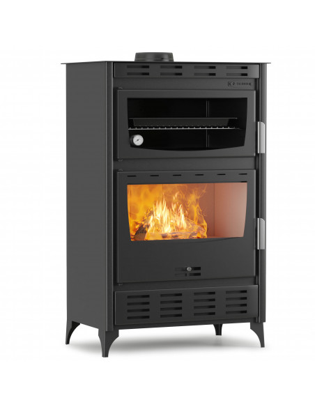 Stufa a legna ventilata Lucia da 20 kW con forno